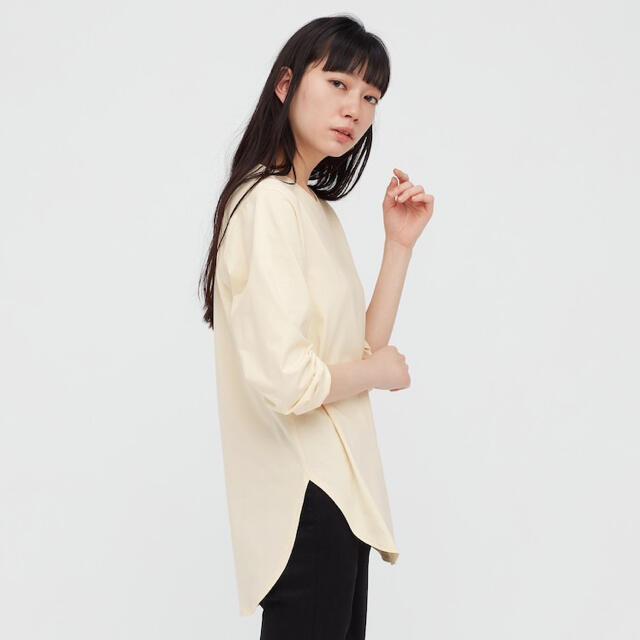 UNIQLO(ユニクロ)の【UNIQLO】コットンロングシャツテールT（長袖）/ブラウン系 レディースのトップス(Tシャツ(長袖/七分))の商品写真