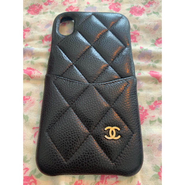 CHANEL(シャネル)のCHANEL iPhone XR ケース スマホ/家電/カメラのスマホアクセサリー(iPhoneケース)の商品写真