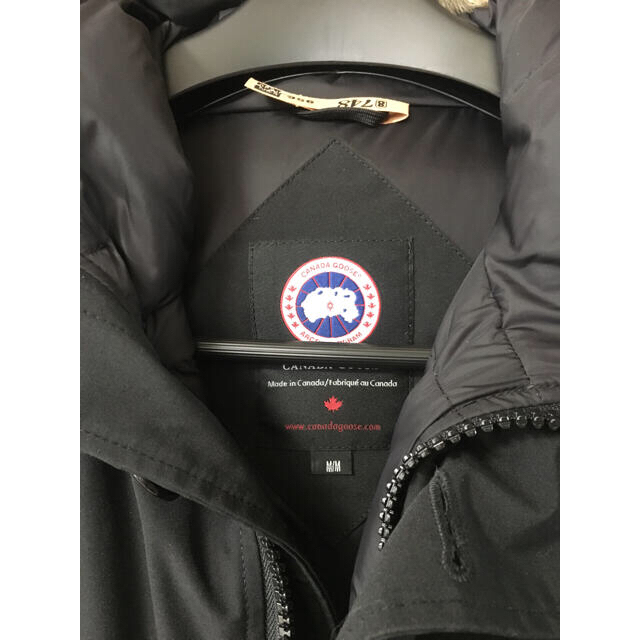 CANADA GOOSE(カナダグース)のカナダグース　メンズ　Mサイズ　美品 メンズのジャケット/アウター(ダウンジャケット)の商品写真