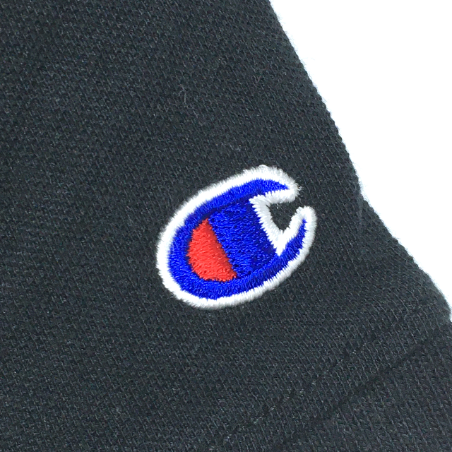 Champion(チャンピオン)の〇大人気☆チャンピオン☆半袖ポロシャツ☆M☆黒グレー☆ロゴ刺繍☆K12〇　 メンズのトップス(ポロシャツ)の商品写真