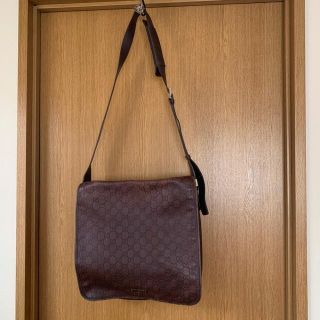 グッチ(Gucci)のGUCCI斜めがけショルダーバッグ(ショルダーバッグ)