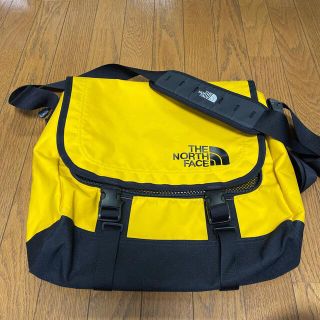 ザノースフェイス(THE NORTH FACE)のお値下げ！ノースフェイス メッセンジャーバック (黄色)(メッセンジャーバッグ)