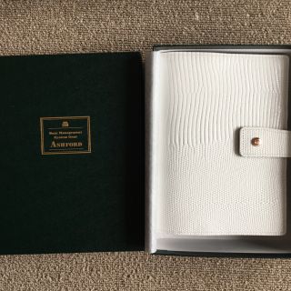 新品・未使用】ネオフィナード ローズゴールド ホワイト バイブルサイズ -