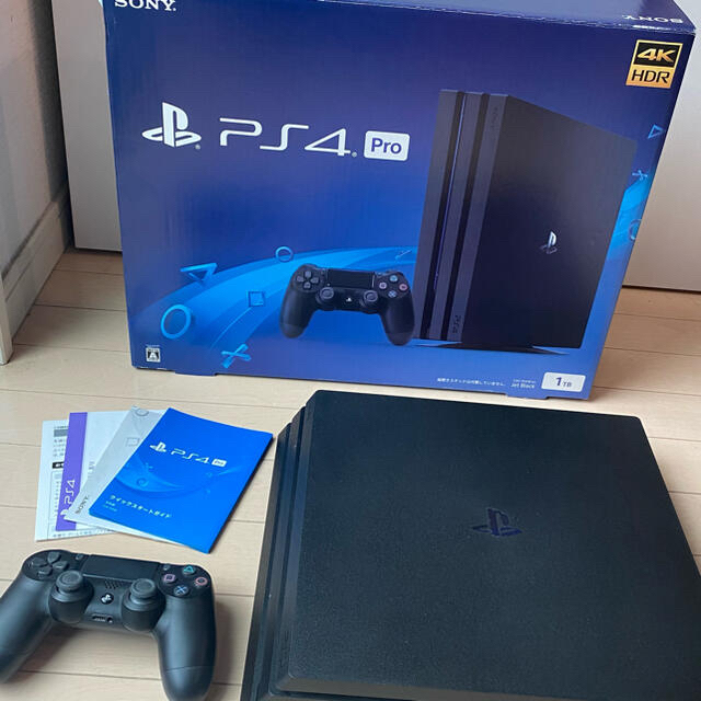 SONY PlayStation4 Pro 本体  CUH-7000BB01 エンタメ/ホビーのゲームソフト/ゲーム機本体(家庭用ゲーム機本体)の商品写真