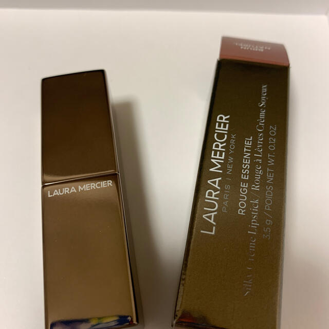 laura mercier(ローラメルシエ)のローラメルシエルージュエッセンシャルシルキークリームリップスティック05 コスメ/美容のベースメイク/化粧品(口紅)の商品写真