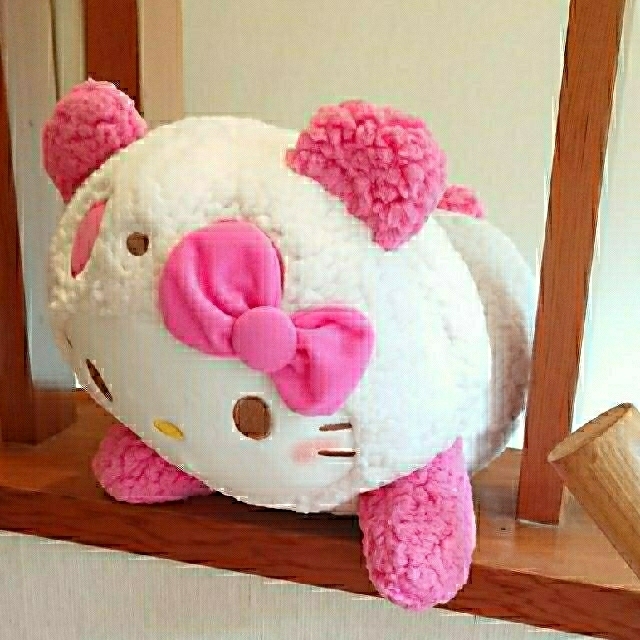 ハローキティ - ハローキティ もこもこパンダぬいぐるみ BIGの ハローキティ - ハローキティ もこもこパンダぬいぐるみ BIGの