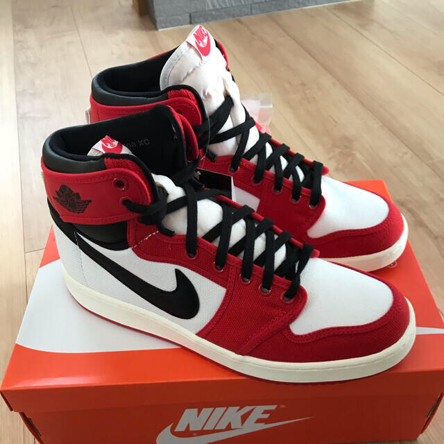 NIKE(ナイキ)のNIKE AIR JORDAN1 KO   Chicago  28cm メンズの靴/シューズ(スニーカー)の商品写真