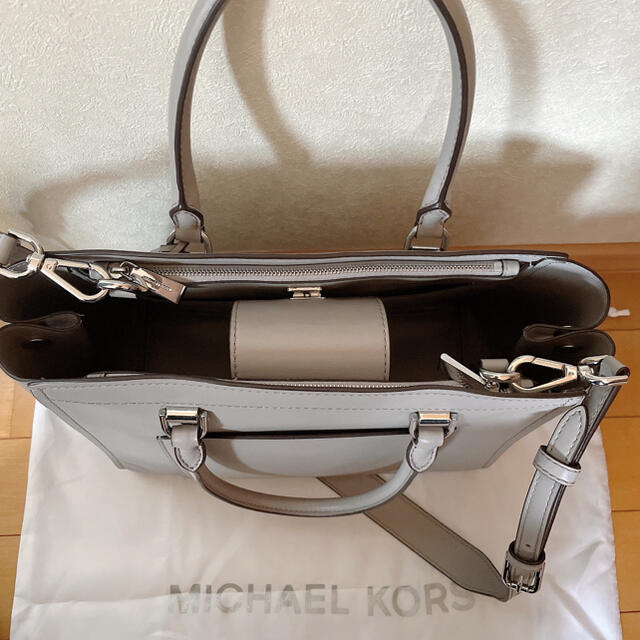 Michael Kors(マイケルコース)のMICHAEL KORS バッグ レディースのバッグ(ハンドバッグ)の商品写真