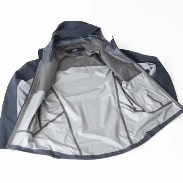 ARC'TERYX(アークテリクス)のteaオレ様　ARC’TERYXゼータ SL ジャケット zeta sl L メンズのジャケット/アウター(マウンテンパーカー)の商品写真