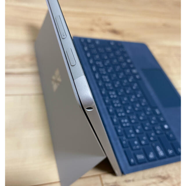 Microsoft(マイクロソフト)の【美品】Surface Pro 6＋Alcantaraタイプカバー＋Office スマホ/家電/カメラのPC/タブレット(ノートPC)の商品写真