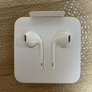 アップル(Apple)のEarPods（新品未使用）(ヘッドフォン/イヤフォン)