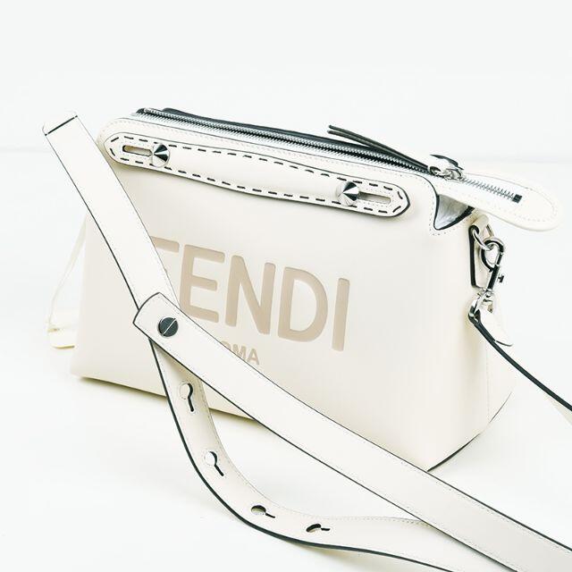 FENDI(フェンディ)のFENDIフェンディ By The Way Medium バイザウェイ バッグ レディースのバッグ(ハンドバッグ)の商品写真