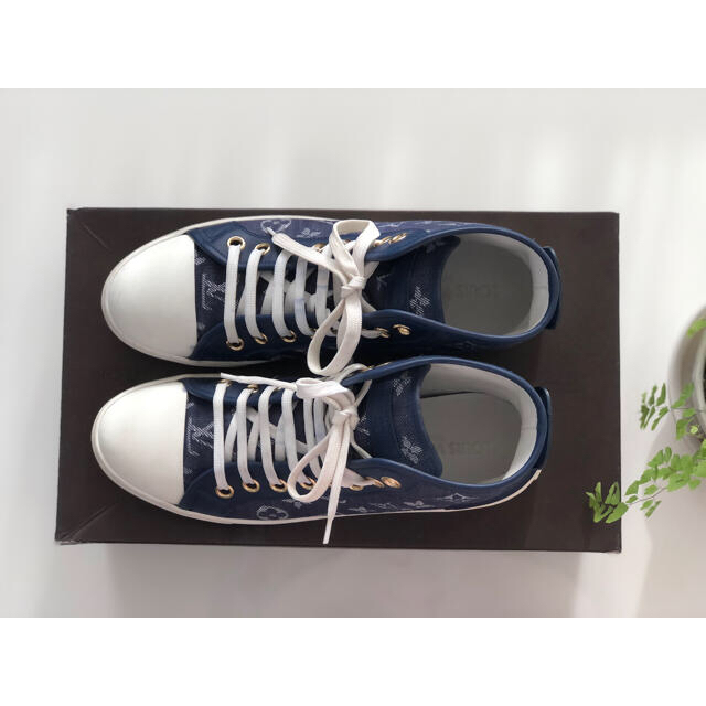 LOUIS VUITTON(ルイヴィトン)のルイヴィトン 箱付　モノグラム デニム × レザー ハイカット スニーカー レディースの靴/シューズ(スニーカー)の商品写真