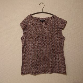 アーペーセー(A.P.C)のアーペーセー フレンチスリーブ花柄ブラウス(シャツ/ブラウス(半袖/袖なし))