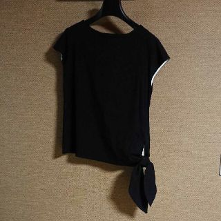 アーバンリサーチ(URBAN RESEARCH)の新品　URBAN RESEARCH　脇裾結びリネンストライプトップス(シャツ/ブラウス(半袖/袖なし))