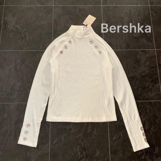 ベルシュカ(Bershka)の新品未使用タグ付♡Bershka♡ハイネック春ニット♡ホワイト(ニット/セーター)