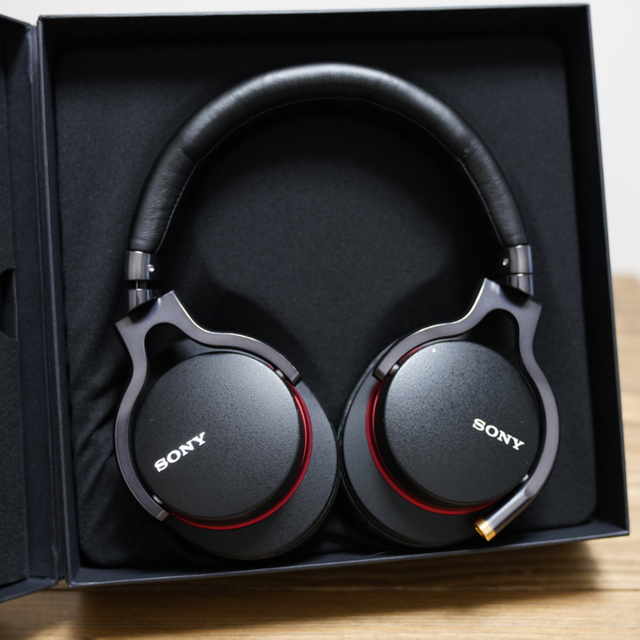 sony MDR-1A ヘッドフォン 1