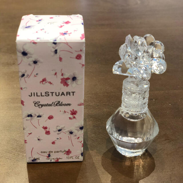 JILLSTUART(ジルスチュアート)のJILLSTUART♡クリスタルブルームオードパルファン コスメ/美容の香水(香水(女性用))の商品写真