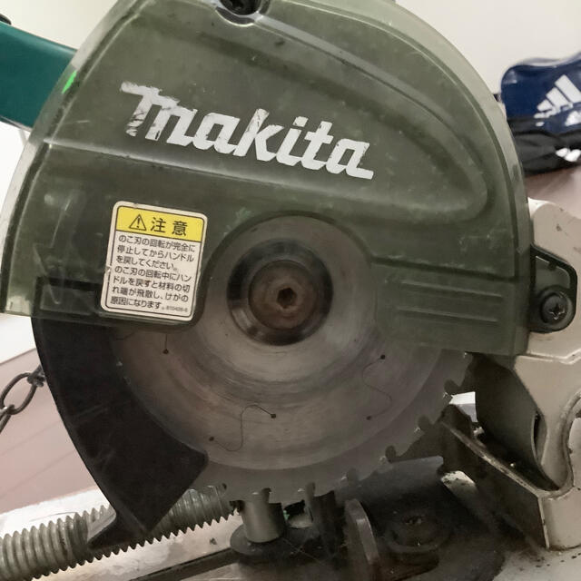 Makita(マキタ)のマキタ 充電式チップソー切断機LC540DZ 中古品 スポーツ/アウトドアの自転車(工具/メンテナンス)の商品写真