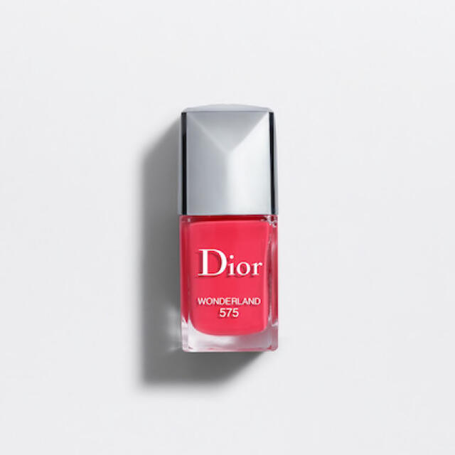 Christian Dior(クリスチャンディオール)のほぼ新品未使用☆Dior ヴェルニ 575 コスメ/美容のネイル(マニキュア)の商品写真