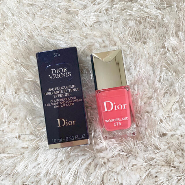 Christian Dior(クリスチャンディオール)のほぼ新品未使用☆Dior ヴェルニ 575 コスメ/美容のネイル(マニキュア)の商品写真