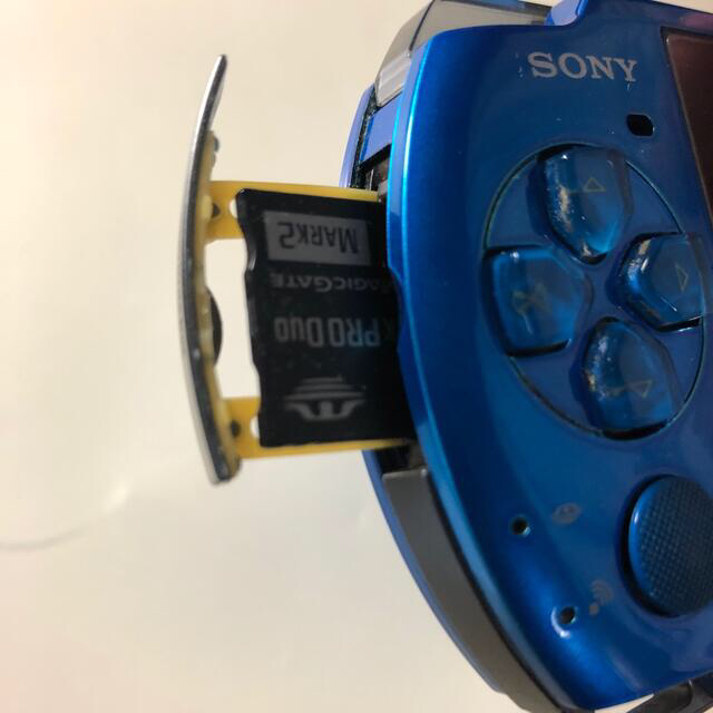 PlayStation Portable(プレイステーションポータブル)のPSP3000＋α エンタメ/ホビーのゲームソフト/ゲーム機本体(携帯用ゲーム機本体)の商品写真