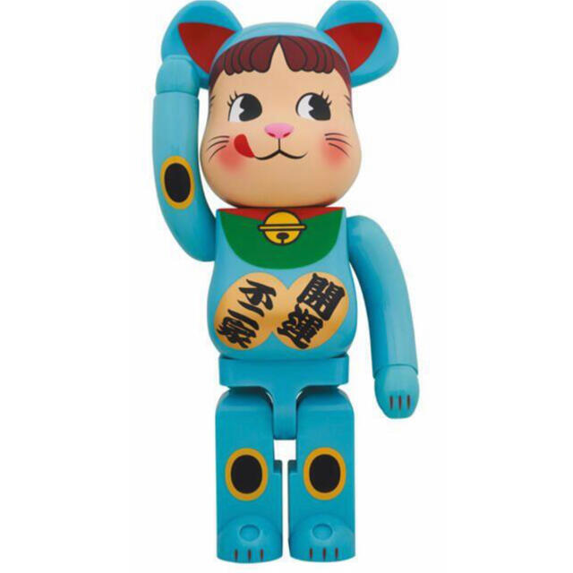 MEDICOM TOY(メディコムトイ)のBE@RBRICK 招き猫ペコちゃん　青蓄光1000% エンタメ/ホビーのフィギュア(その他)の商品写真