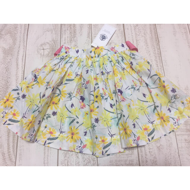 PETIT BATEAU(プチバトー)のプチバトー プリントスカート 4ans 新品 キッズ/ベビー/マタニティのキッズ服女の子用(90cm~)(スカート)の商品写真