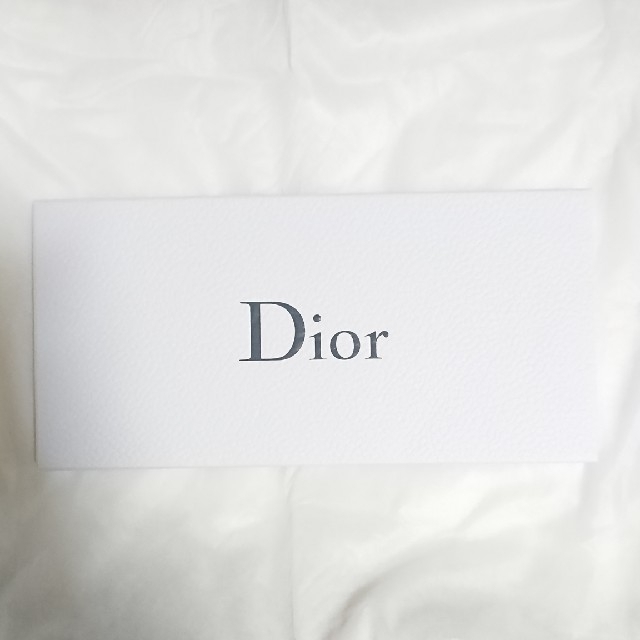Dior(ディオール)の【新品】Dior バッグチャーム ハンドメイドのファッション小物(バッグチャーム)の商品写真