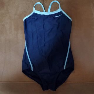 ナイキ(NIKE)の女児水着　NIKE　130(水着)