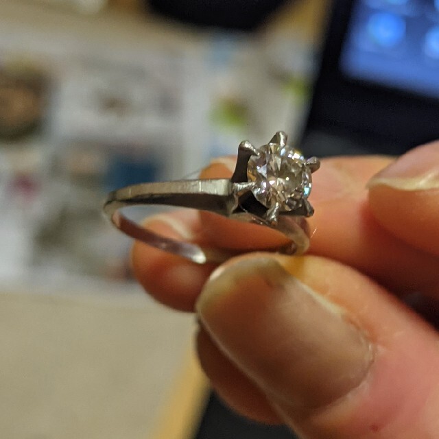 立爪一粒ダイヤモンドリング レディースのアクセサリー(リング(指輪))の商品写真