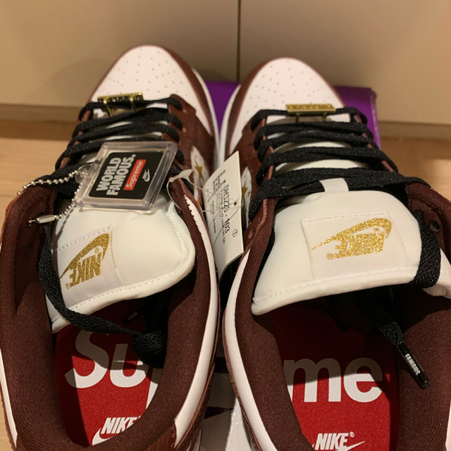 Supreme(シュプリーム)のNike SB Dunk Low Supreme BROWN メンズの靴/シューズ(スニーカー)の商品写真