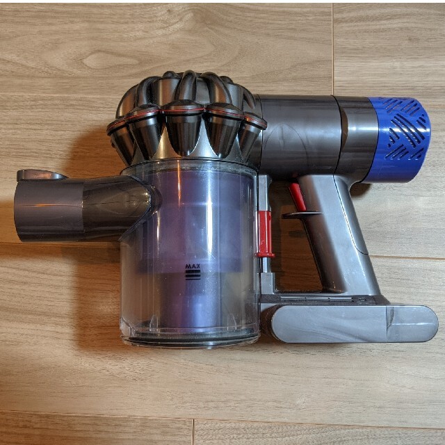 Dyson(ダイソン)のdyson　V6 サイクロン掃除機 スマホ/家電/カメラの生活家電(掃除機)の商品写真