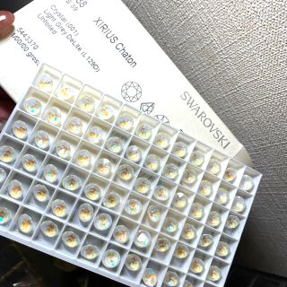 スワロフスキー(SWAROVSKI)のスワロフスキー　ＳＳ３９　12粒〜(デコパーツ)