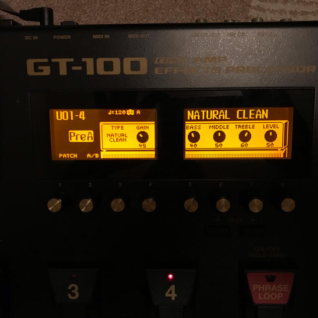 BOSS(ボス)のBOSS マルチエフェクターGT-100 楽器のギター(エフェクター)の商品写真