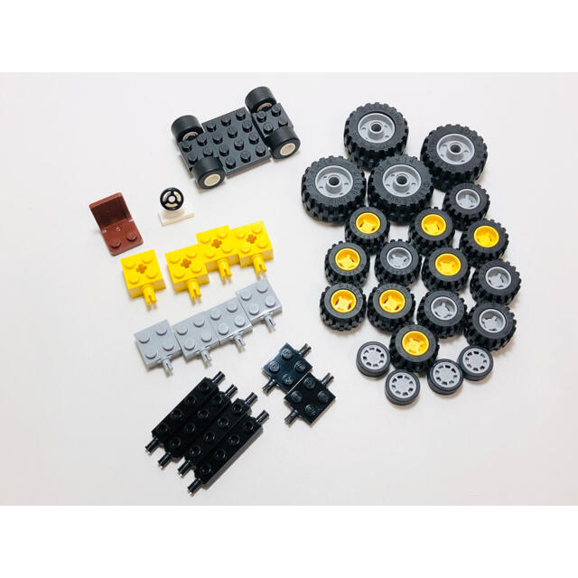 Lego(レゴ)の【新品未使用】レゴ　LEGO タイヤ　ホイール　いろいろ③ キッズ/ベビー/マタニティのおもちゃ(知育玩具)の商品写真