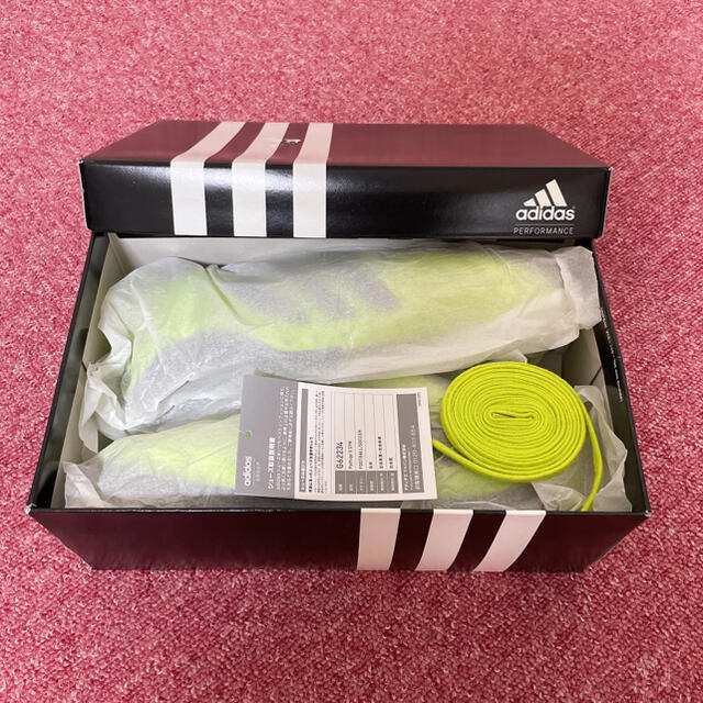 adidas(アディダス)のadidas スパイク 24cm ライム スポーツ/アウトドアのサッカー/フットサル(シューズ)の商品写真