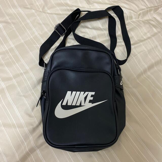 NIKE(ナイキ)のナイキ/アディダス　 レディースのバッグ(ショルダーバッグ)の商品写真