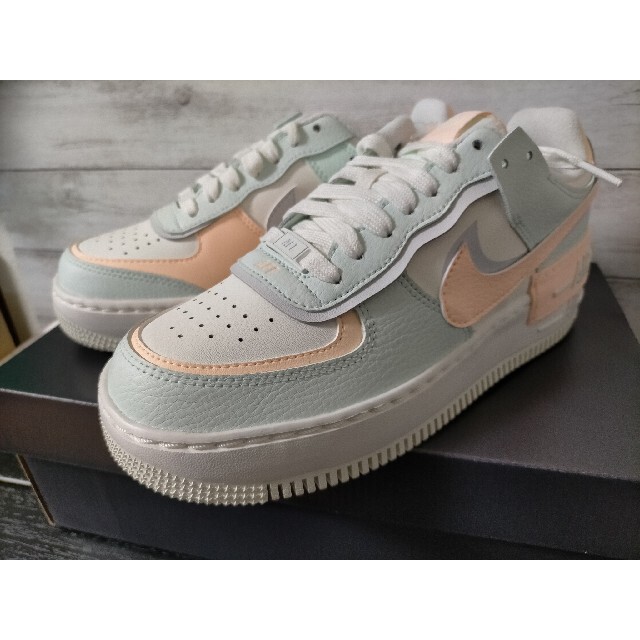 NIKE(ナイキ)のCU8591 NIKE エアフォース1 AF1 シャドウ SHADOW 24.5 レディースの靴/シューズ(スニーカー)の商品写真