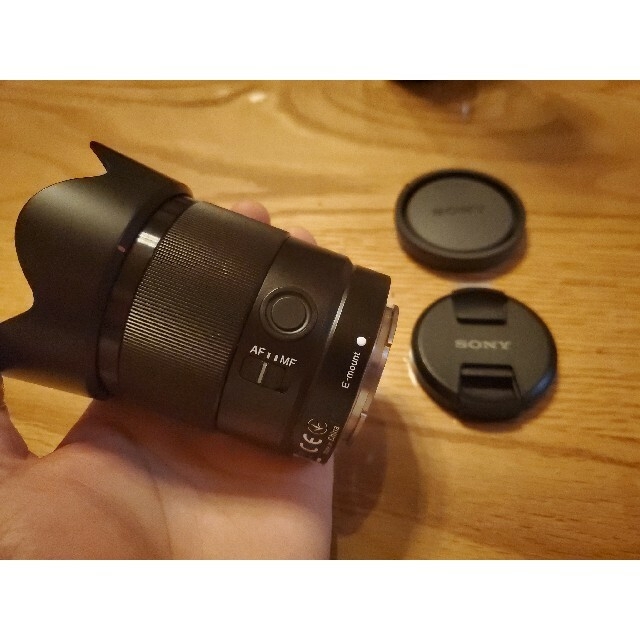 SONY(ソニー)のSONY SEL35F18F 単焦点レンズ ブラックミスト付き スマホ/家電/カメラのカメラ(レンズ(単焦点))の商品写真