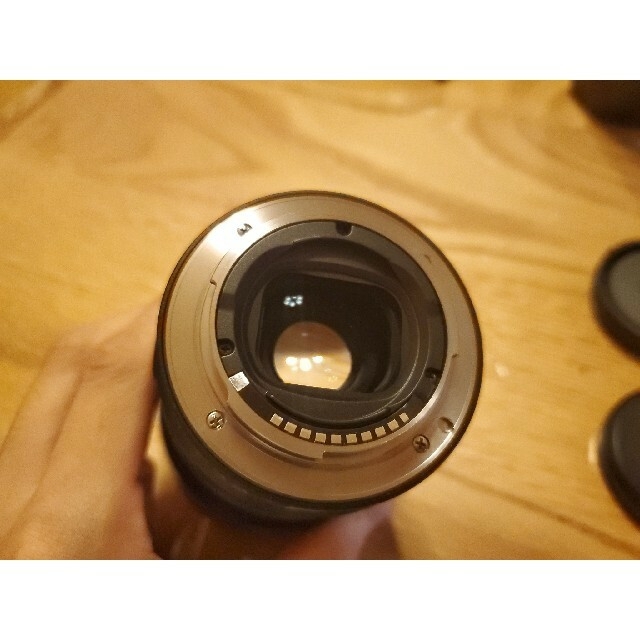 SONY(ソニー)のSONY SEL35F18F 単焦点レンズ ブラックミスト付き スマホ/家電/カメラのカメラ(レンズ(単焦点))の商品写真