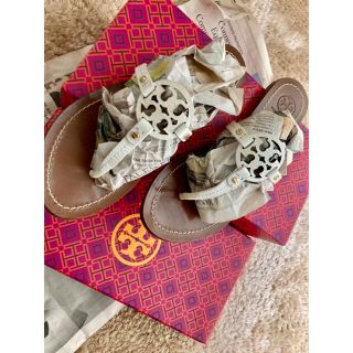 トリーバーチ(Tory Burch)のトリーバーチ TORY BURCH サンダル レザー 白 トングサンダル(サンダル)