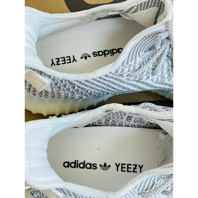 adidas(アディダス)のYEEZY BOOSTイージーブースト350 V2  static 27.0cm メンズの靴/シューズ(スニーカー)の商品写真