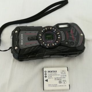 リコー(RICOH)の【売約済み】RICOH WG-30 ブラック　防水デジカメ　動作OK　箱付き(コンパクトデジタルカメラ)