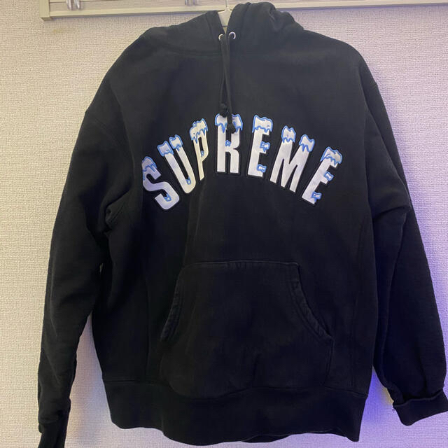 Supreme パーカー　ブラック　Sサイズ