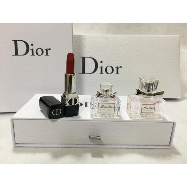 Dior(ディオール)の【新品未使用】Dior ノベルティ　香水　ブルーミングブーケ　 コスメ/美容の香水(香水(女性用))の商品写真