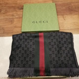 グッチ(Gucci)のGUCCI　ストール、マフラー(マフラー)