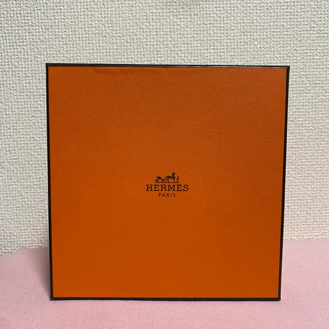 Hermes(エルメス)のHERMES リズム マグカップ レッド インテリア/住まい/日用品のキッチン/食器(グラス/カップ)の商品写真