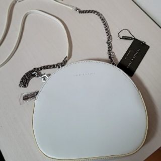 チャールズアンドキース(Charles and Keith)のチャールズ&キース　ショルダーバック未使用(ショルダーバッグ)