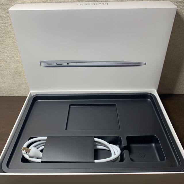 Mac (Apple)(マック)のMacBook Air 13-inch, Early 2015 スマホ/家電/カメラのPC/タブレット(ノートPC)の商品写真